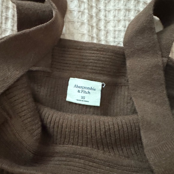 Abercrombie Tank Top - Picture 4 of 5